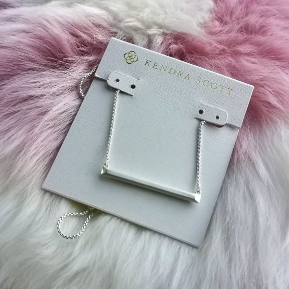 Kendra Scott Jewelry - Kendra Scott Silver KELSEY bar pendant necklace